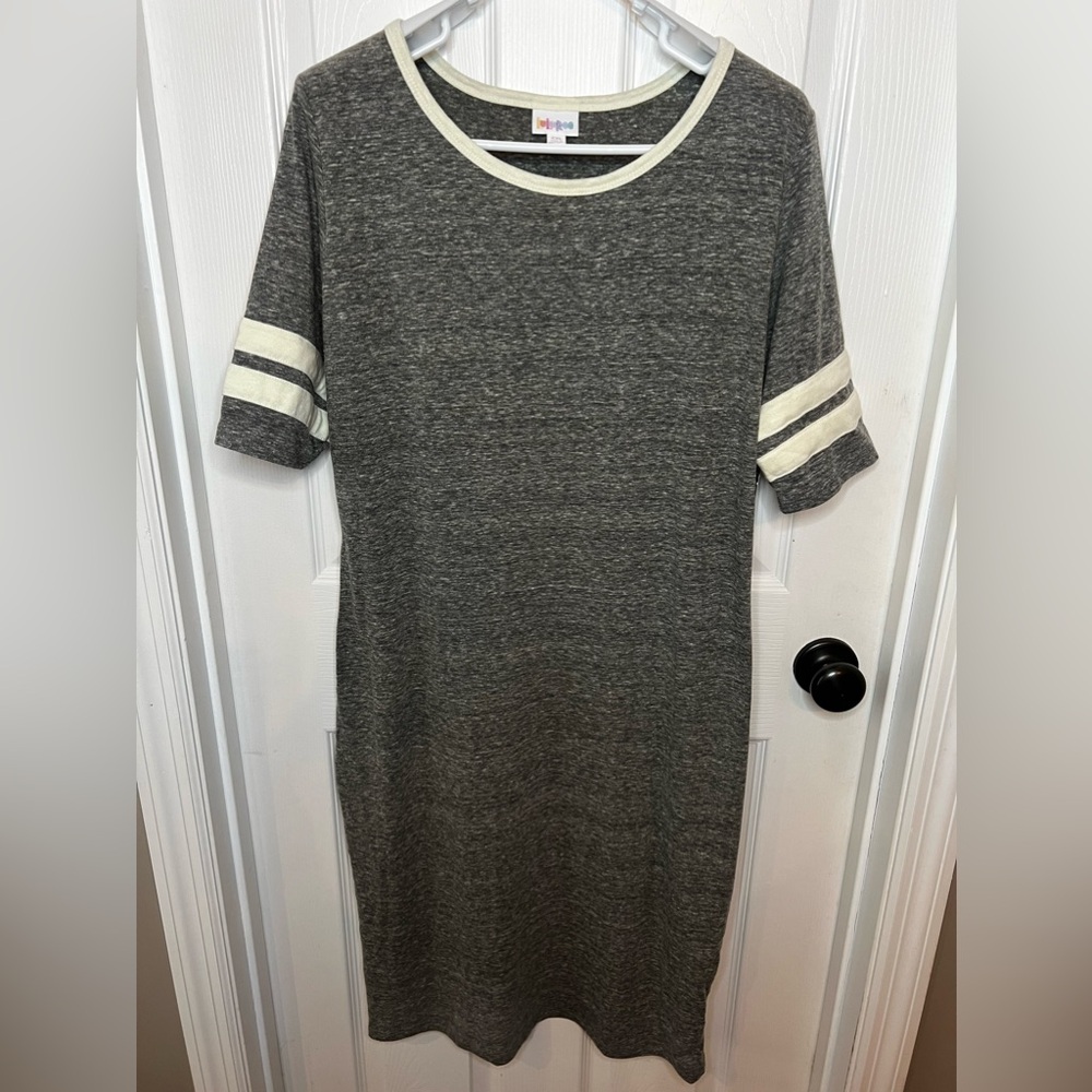 LulaRoe dress (style Julia) size Xl. New with tags
